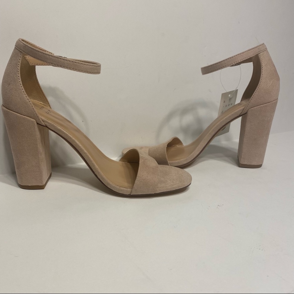 NWT A New Day Blush Suede Heels Sandals Buckle Strap Womens Formal Dressy - Picture 7 of 7